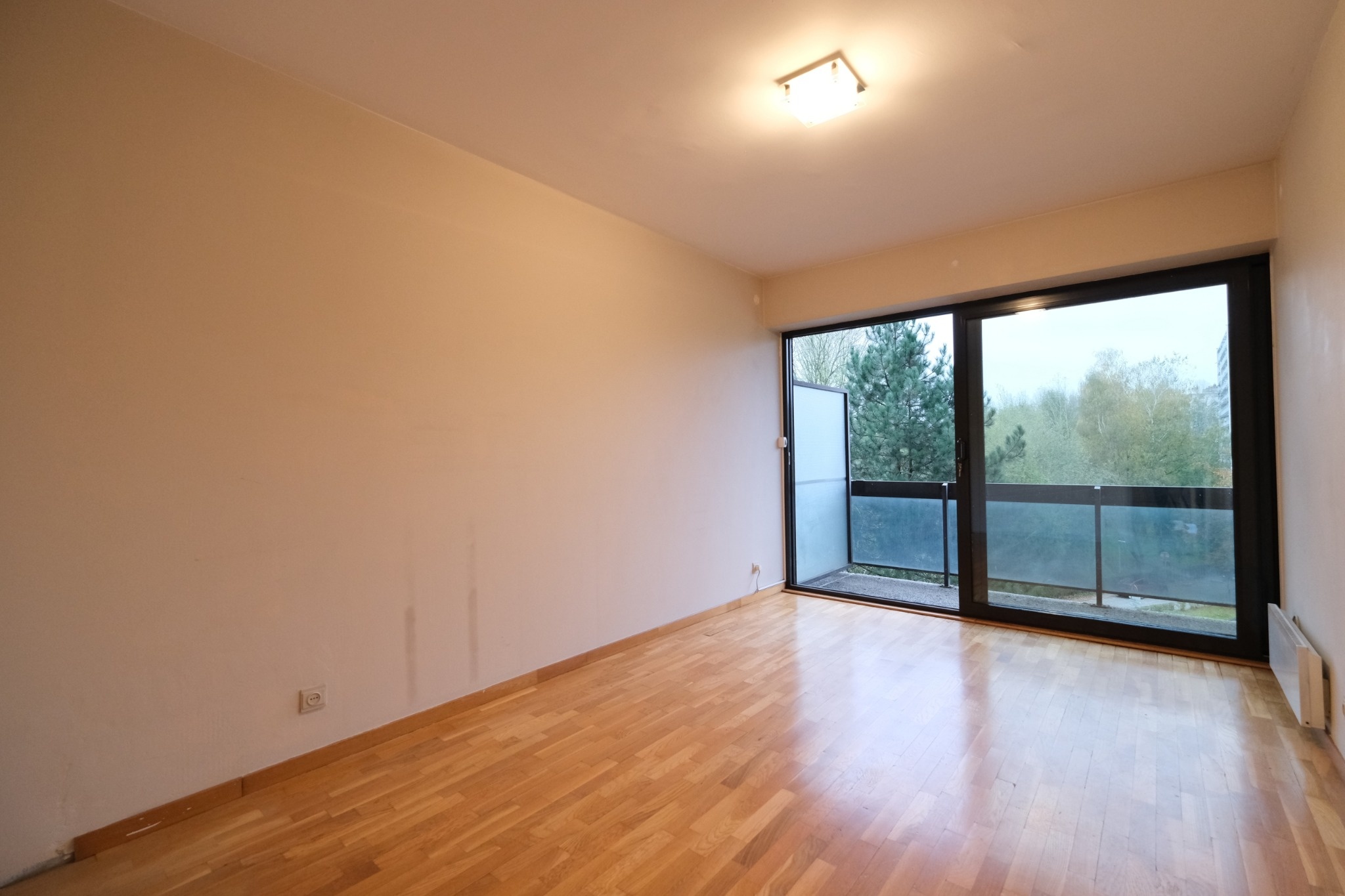 Topligging Saint-Luc – Ruim appartement met 2 terrassen, zwembad en tennisveld