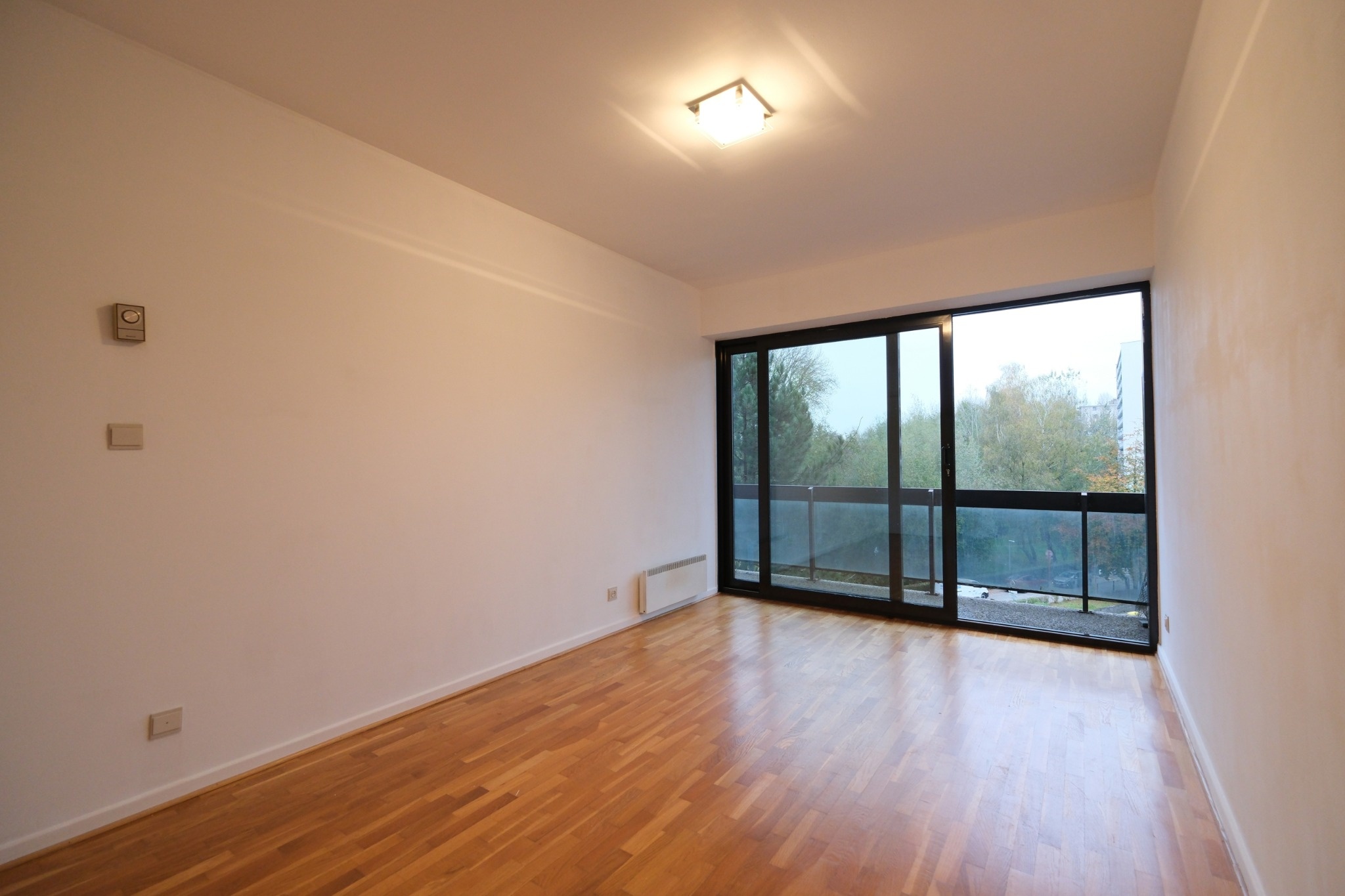 Topligging Saint-Luc – Ruim appartement met 2 terrassen, zwembad en tennisveld